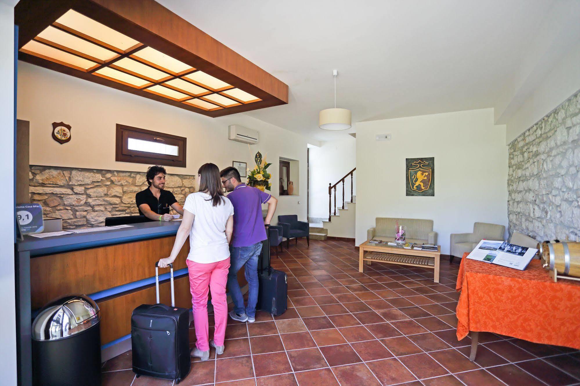 Agriturismo Tenute Pollara Roccamena Ngoại thất bức ảnh