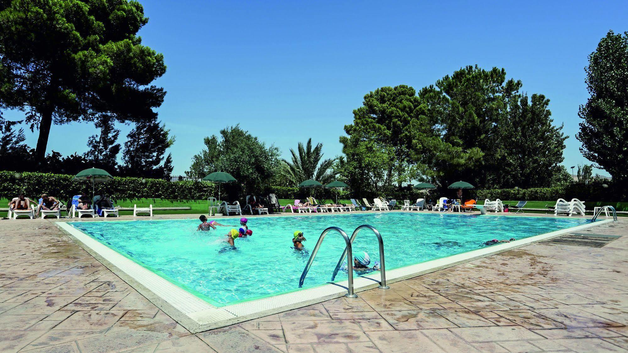 Agriturismo Tenute Pollara Roccamena Ngoại thất bức ảnh